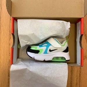 Kids Air Max 200 SE- Size 4C